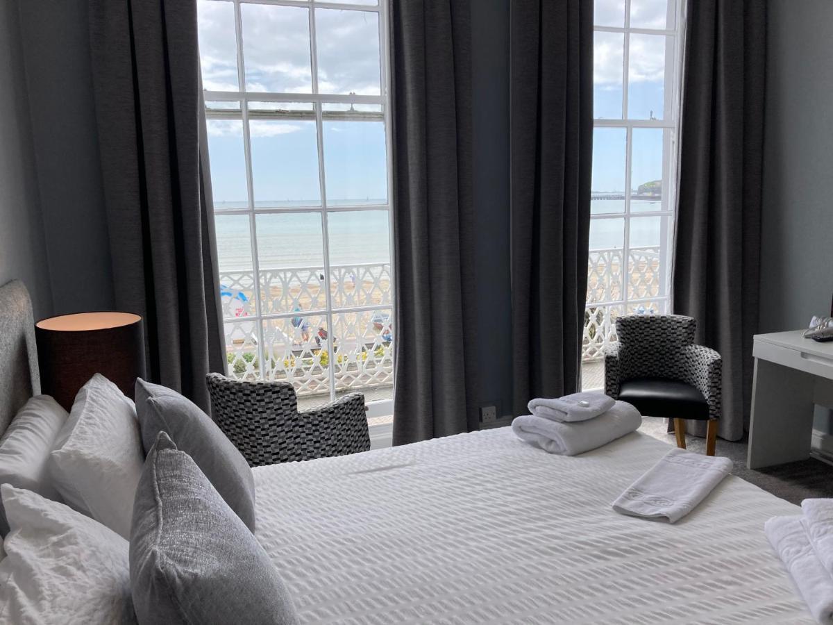 ويموث Norfolk Hotel المظهر الخارجي الصورة